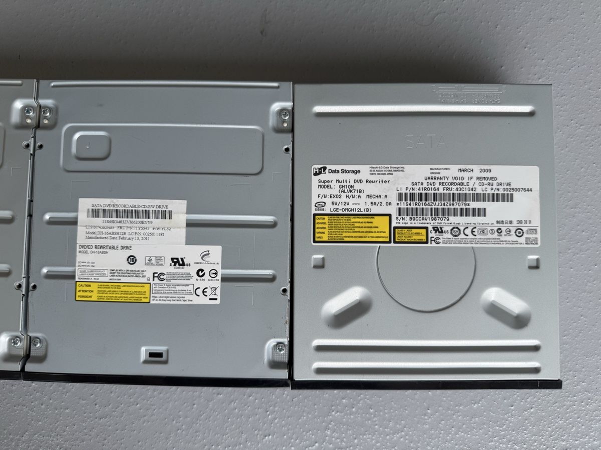 LG Lettore multimediale & Streamer: 4x CD / DVD - RW Drives, 3x SATA, 1x IDE – Usato da Oberrieden venduto da rroane2 3
