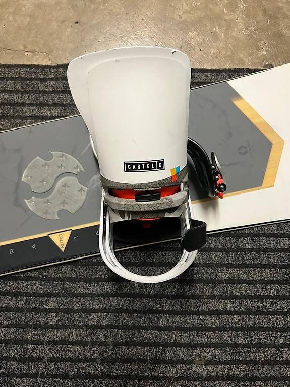 Boards: Tavolo snowboard + attacchi – Gebraucht aus massagno von sof_fx2q 3