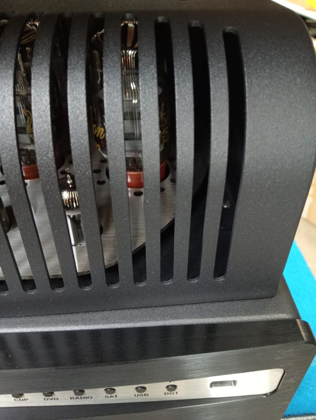 Amplificatori: Synthesis Audio A100 Titan – Nuovo e nell'imballaggio originale da St-Cergue venduto da per_6cx5 3
