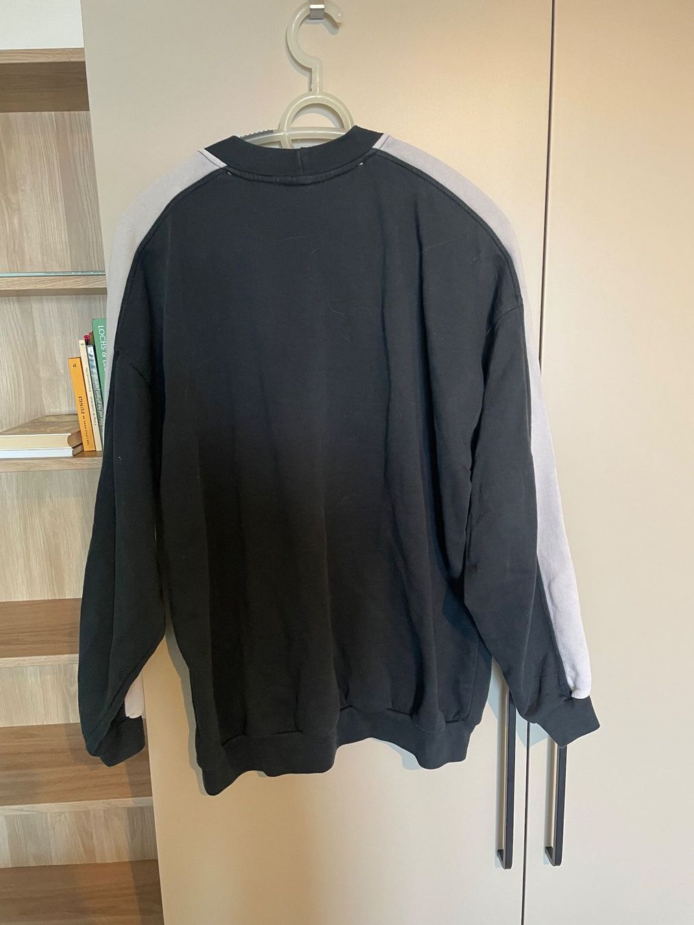 Puma Pullover & Sweatshirts: Vintage Puma Pullover, Schwarz/Weiss, Grösse L, Top! – Gebraucht aus Zürich von k42m 2