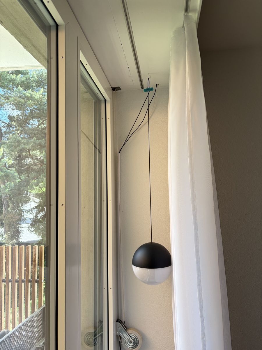 Artemide Lampen: Artemide String System - 2 Leuchten und Bodentrafo – Gebraucht aus Thalwil von Zuerichparis 1