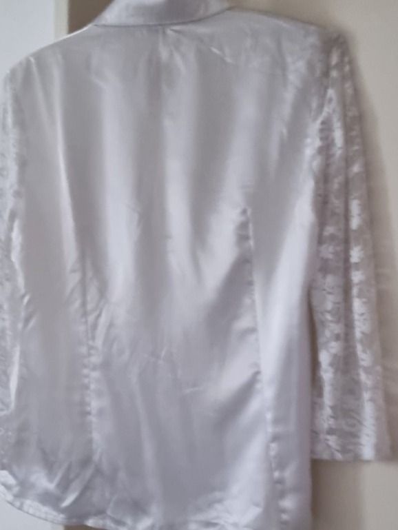 Camicette: Bluse Ärmel mit Spitzenstoff Gr. 38 – Nuovo (secondo la descrizione) da Geroldswil venduto da Agapanthus22 2