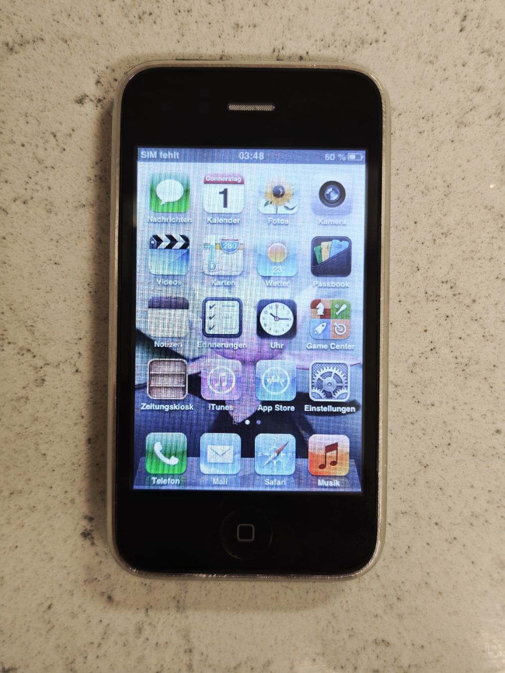 Apple Handys / Smartphones: IPhone 3GS  – Gebraucht aus Basel von asylum.boy 2