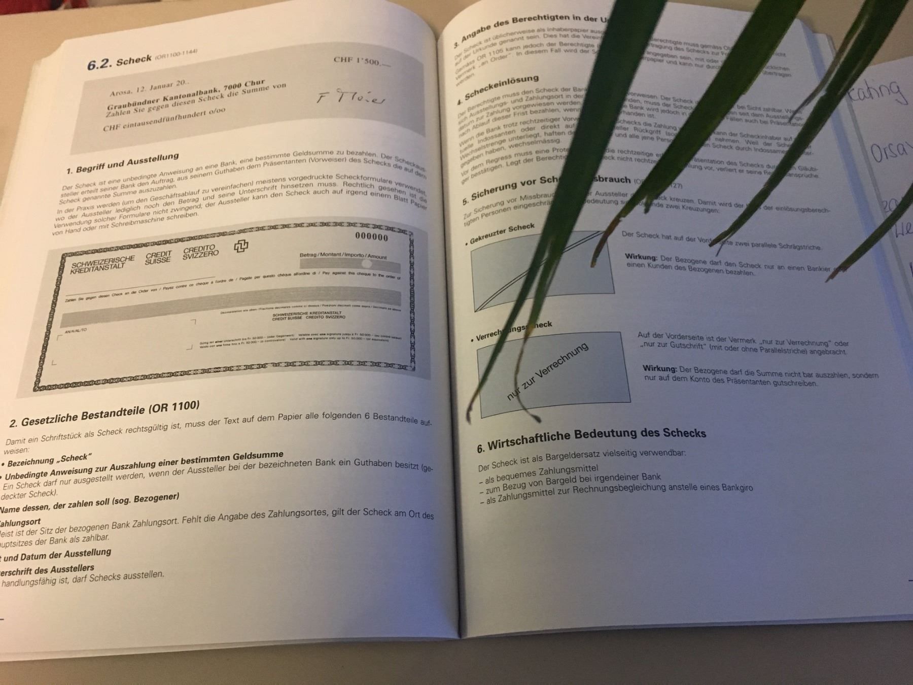 Livres: Schulbuch "Einführung in die Rechtskunde – D'occasion à Brügg BE par schwimmer01 2