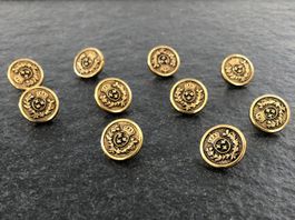 10 Goldenfarbige Knöpfe