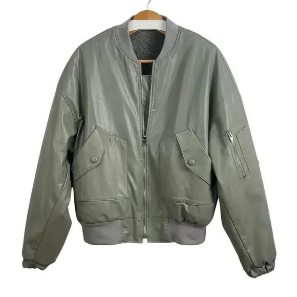 Giacche: FrankieShop Faux Fur Jacket – Usato da Glattpark(Opfikon) venduto da der_dh8z 1