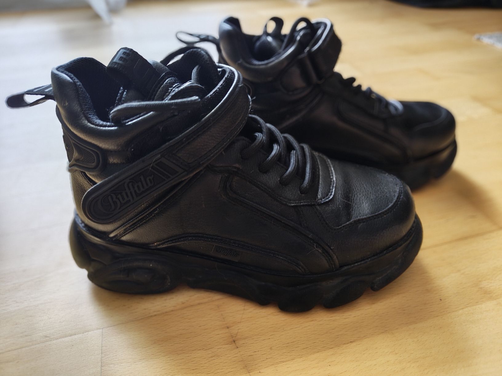 Buffalo Chaussures hommes: Buffalo Sneaker – Neuf (Voir description) à Münchenstein par Chy_Ona