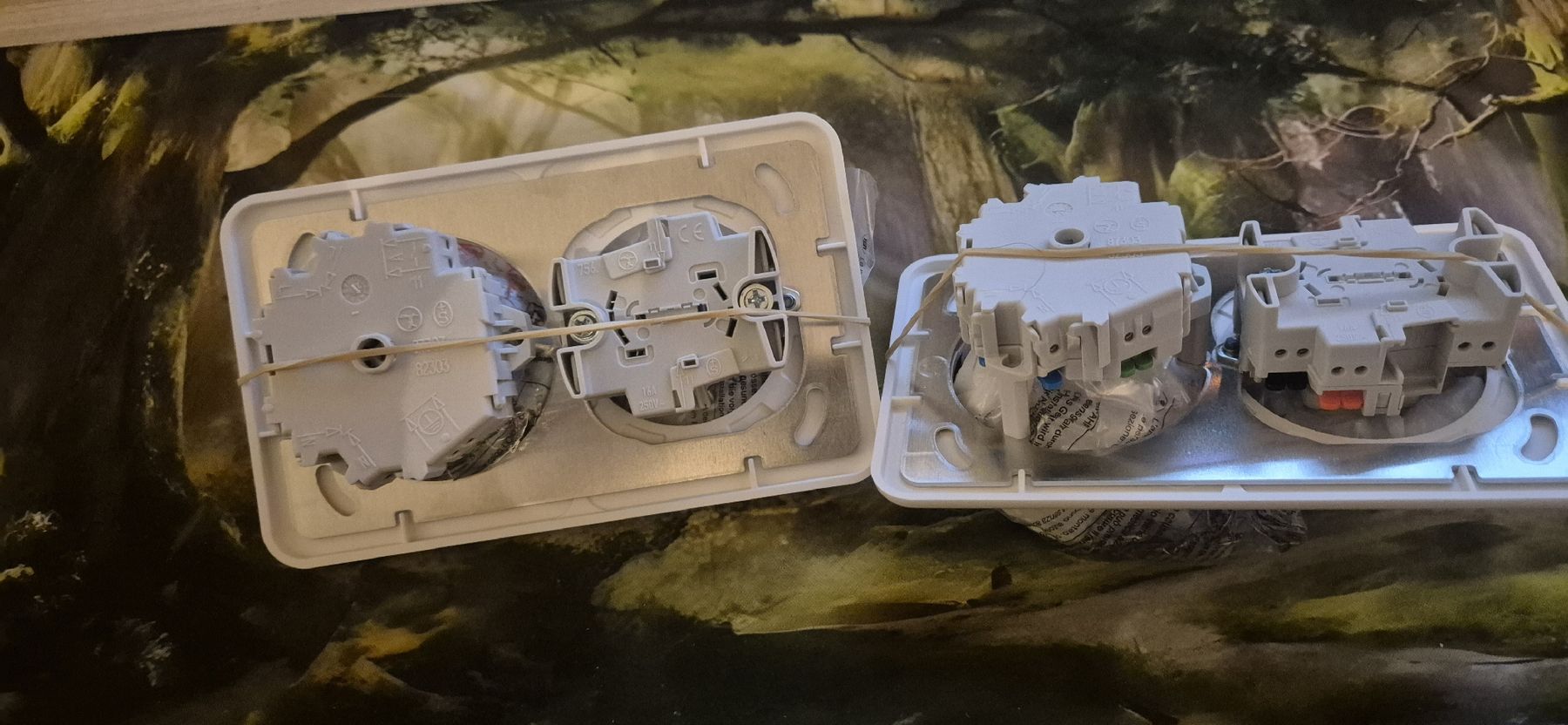 Stecker: 2 Stück Kombination 1x2 S3/ 3xT13 – Neu und originalverpackt aus Arlesheim von sim_gv7y 1
