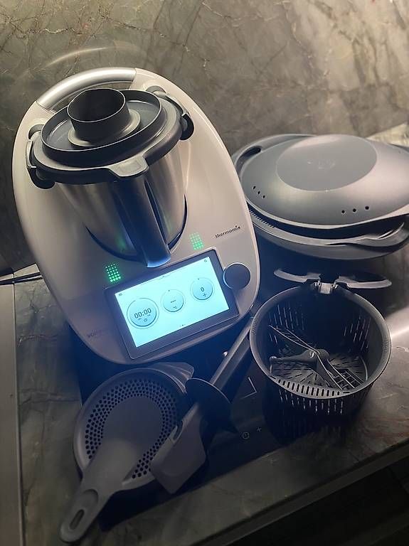 Elettrodomestici da cucina: Vorwerk Thermomix TM6 – Usato da Zürich venduto da ben_5wbn 1