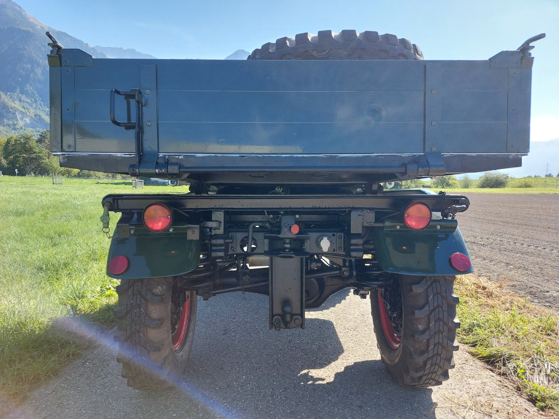 Unimog Veicoli commerciali: Unimog 411 – Usato da Triesen venduto da negele 3