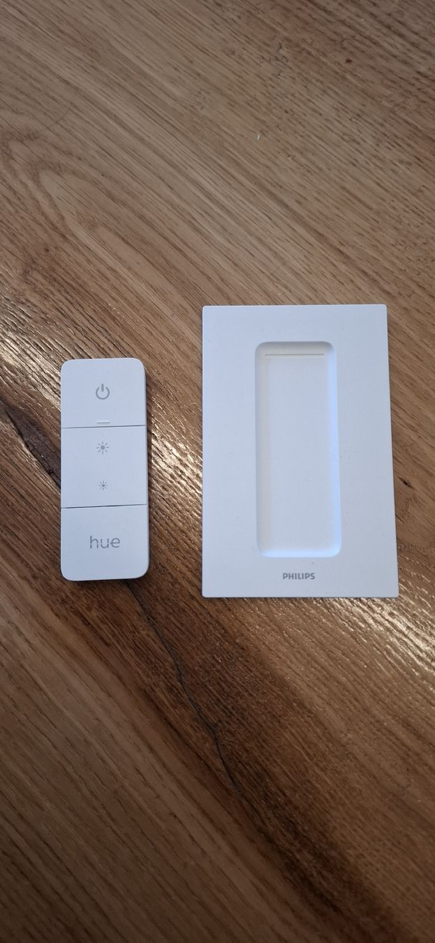 Philips Interruttori: Philips Hue Dimmer Switch – Usato da Guntershausen venduto da Jtattoo 1