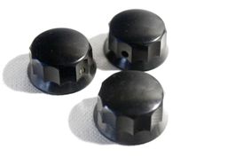 3x identische Phenolharz / Bakelit - KNÖPFE zu altem Radios