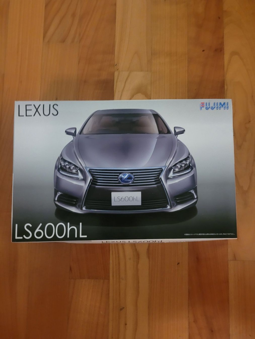 Lexus Modellini d'auto: Lexus LS600hL 1/24 – Nuovo (secondo la descrizione) da Seltisberg venduto da Jerrys_Modellbau