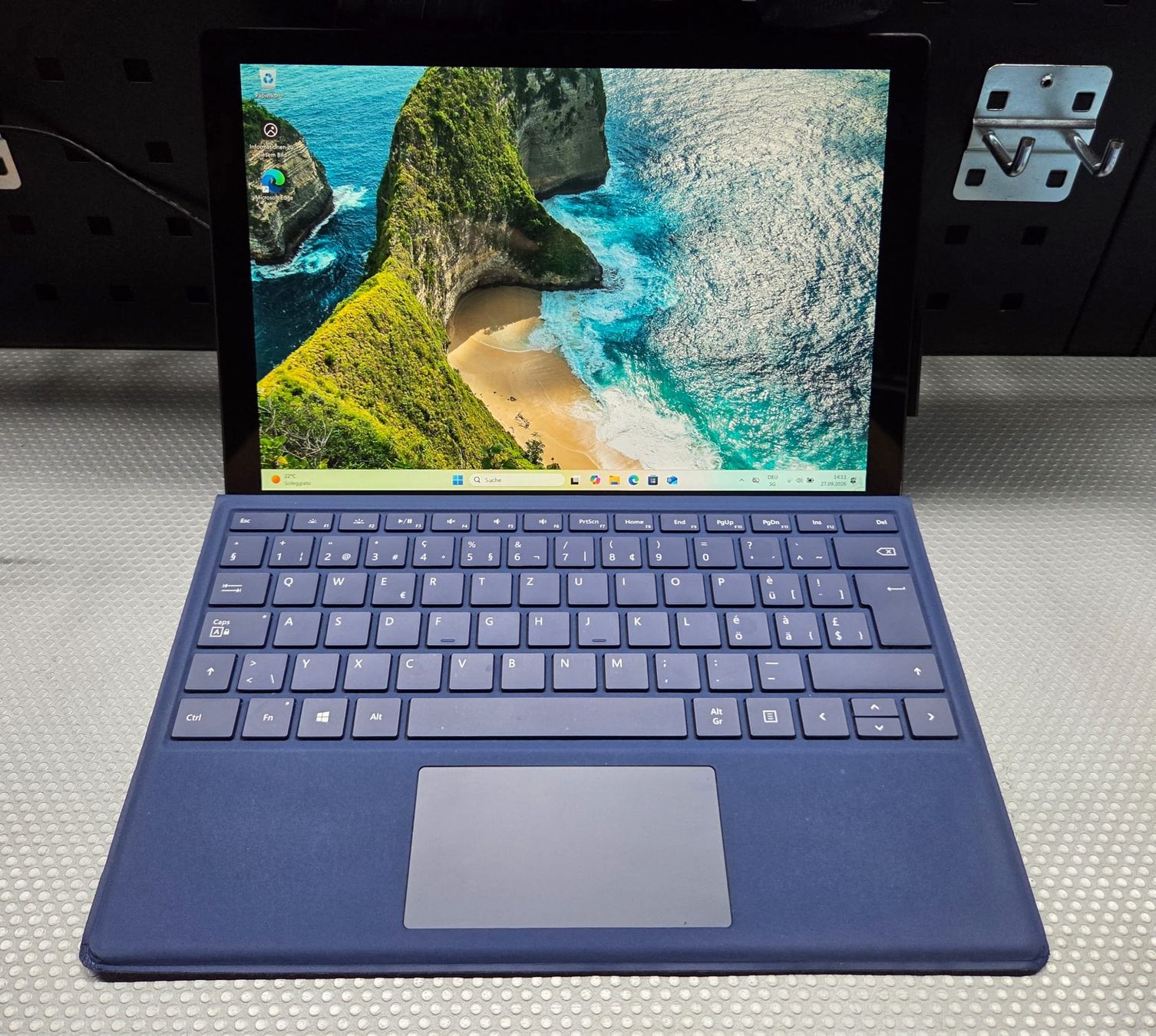 Microsoft Tablettes PC: Microsoft Surface Pro 6 – D'occasion à Oberhasli par Cortina