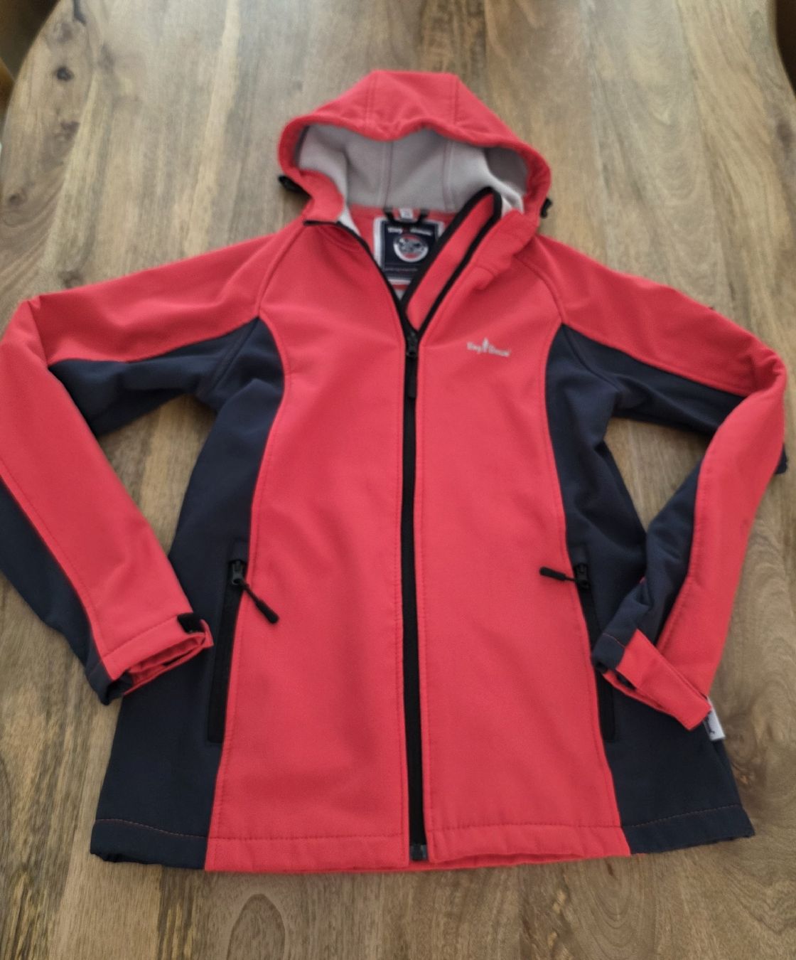 Vestes: Tony Brown Softshelljacke rot/dunkelblau Grösse 38  – D'occasion à Rheinsulz par Gilea 7