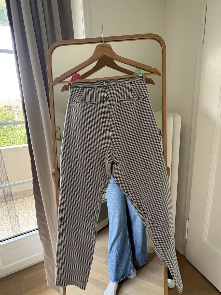 Gap Pantaloni: GAP Damen Hosen gestreift  – Usato da Bern venduto da Janina.Leandra 1