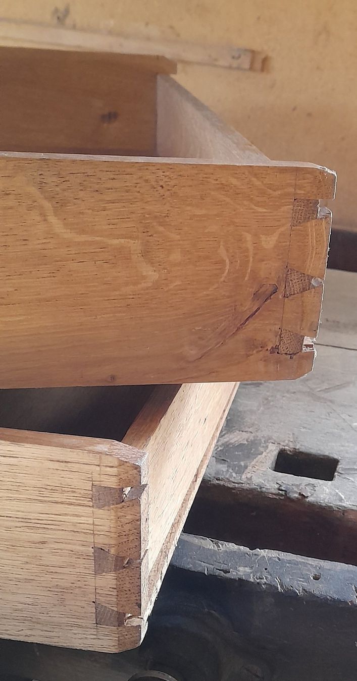 Articles en bois: 2 Schublade aus Eichenholz mit Metallgriff gebraucht. – D'occasion à Villmergen par BRUMA57 7