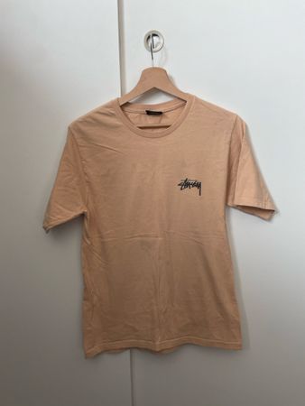 T-shirt Stüssy vintage saumon taille S, parfait pour l'été