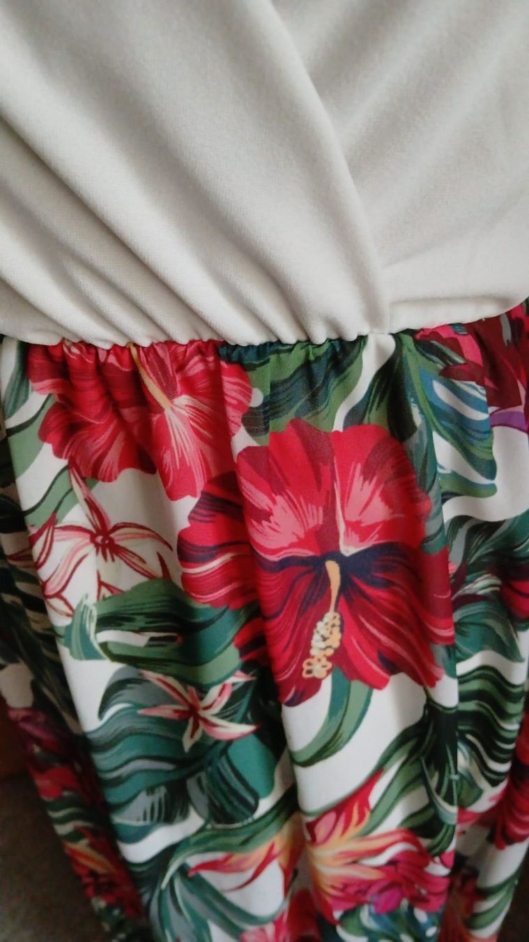 Vestiti: Robe longue fleurie – Usato da Rüthi (Rheintal) venduto da zit_y7br 1