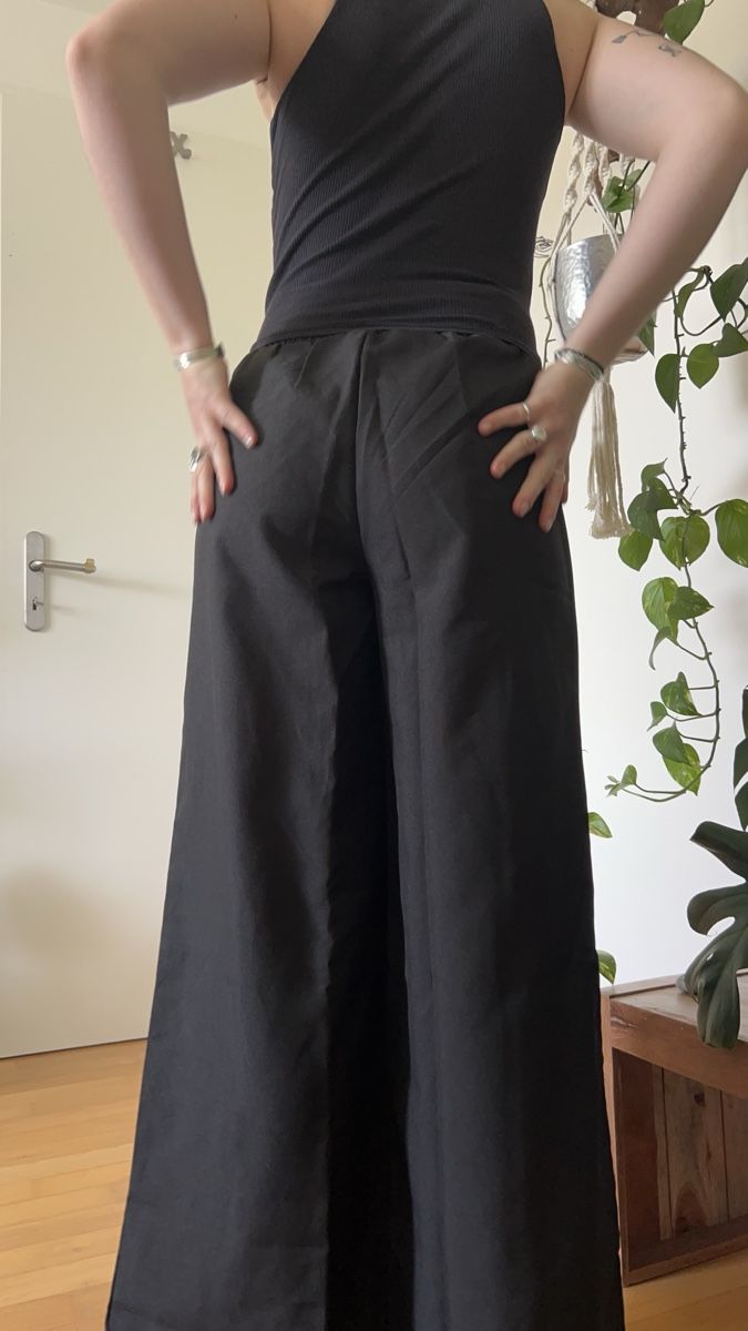 Pantalons: Schwarze Hose – Neuf (Voir description) à Aesch BL par noe_xz5r 1