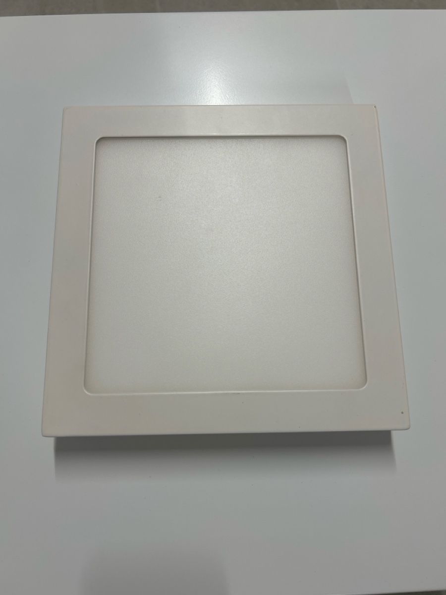 Lustres & lampes de plafonds: LED-Deckenleuchte 18.9W – D'occasion à Nussbaumen AG par Marco834