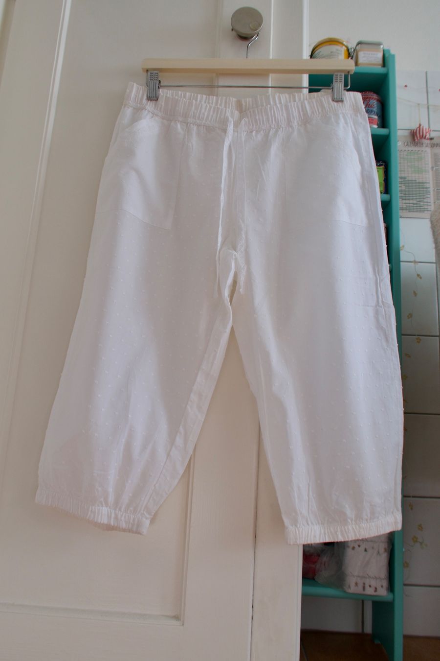 Esprit Pantaloni: ESPRIT  - Pantacourt  / kurze Hose - Taille 38/40 – Nuovo (secondo la descrizione) da Lausanne venduto da Etoile96 6