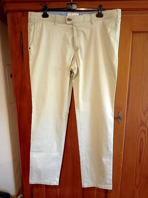 Pantalons: Herren Brax Hose beige – Neuf avec emballage d'origine à Waldenburg par DorineS