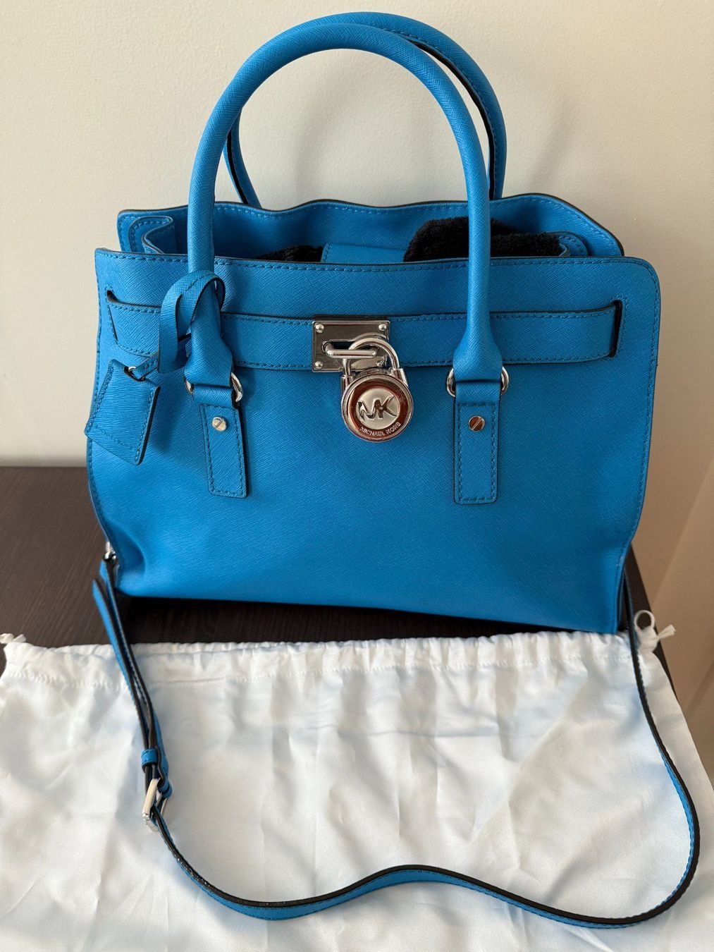 Michael Kors Borse da donna: Sac à main bleu Michael Kors – Nuovo e nell'imballaggio originale da Le Locle venduto da tchanatakoua 2