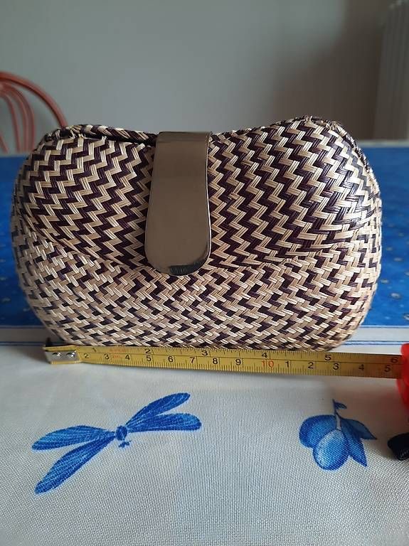 Sacs femmes: Sac à main/pochette – Neuf avec emballage d'origine à Martigny par ivi_cbf9 3