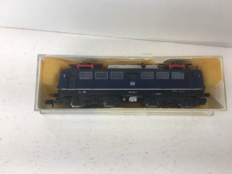 Arnold Modellini di ferrovie: Spur N Br 110 der Deutschen Bundesbahn – Usato da Büsserach venduto da ModellbahnDepot
