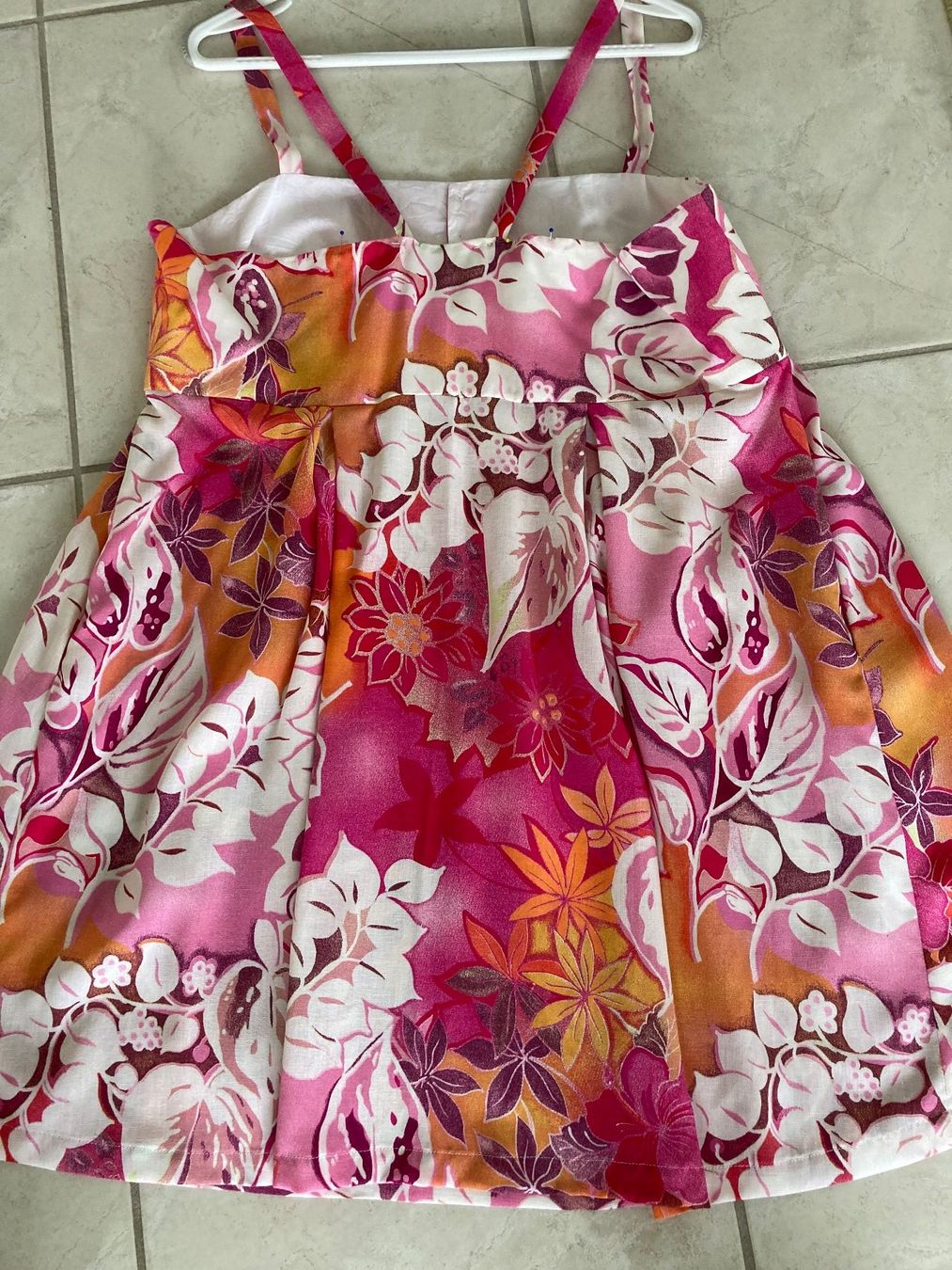 Kleider: NEU Sommerkleid bunt 44/46 – Neu (gemäss Beschreibung) aus Zuchwil von Mauz2 2