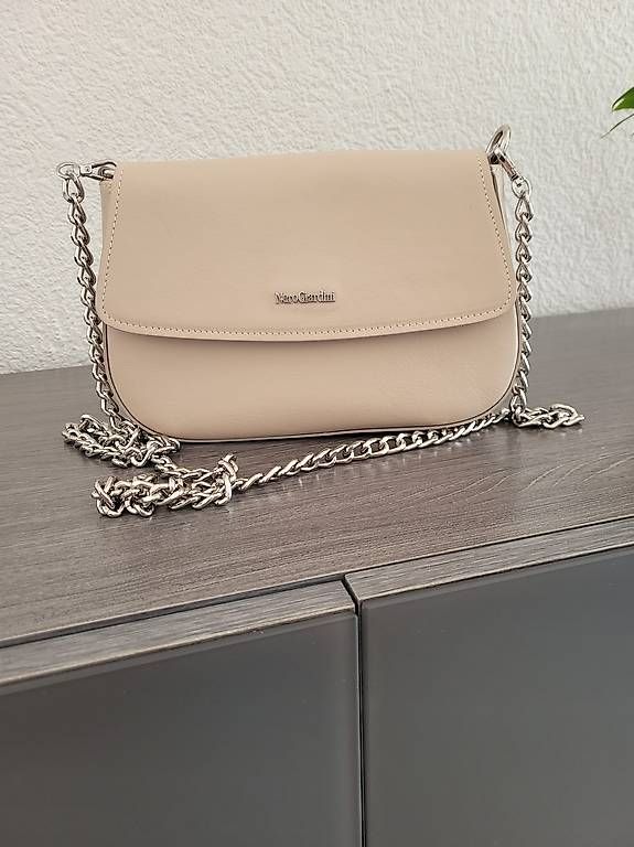 Borse da donna: sac à main Nero Giardini  – Nuovo e nell'imballaggio originale da La Chaux-de-Fonds venduto da amp_9drx