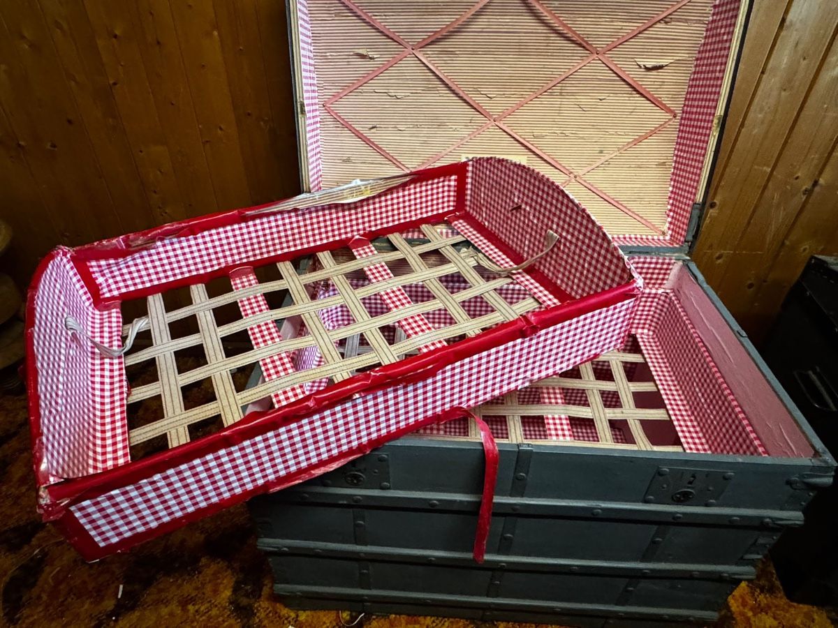 Cassapanche: Grosse Truhe / antiker Seekoffer – Usato da Egg b. Zürich venduto da Brocki_Insel_Egg 6
