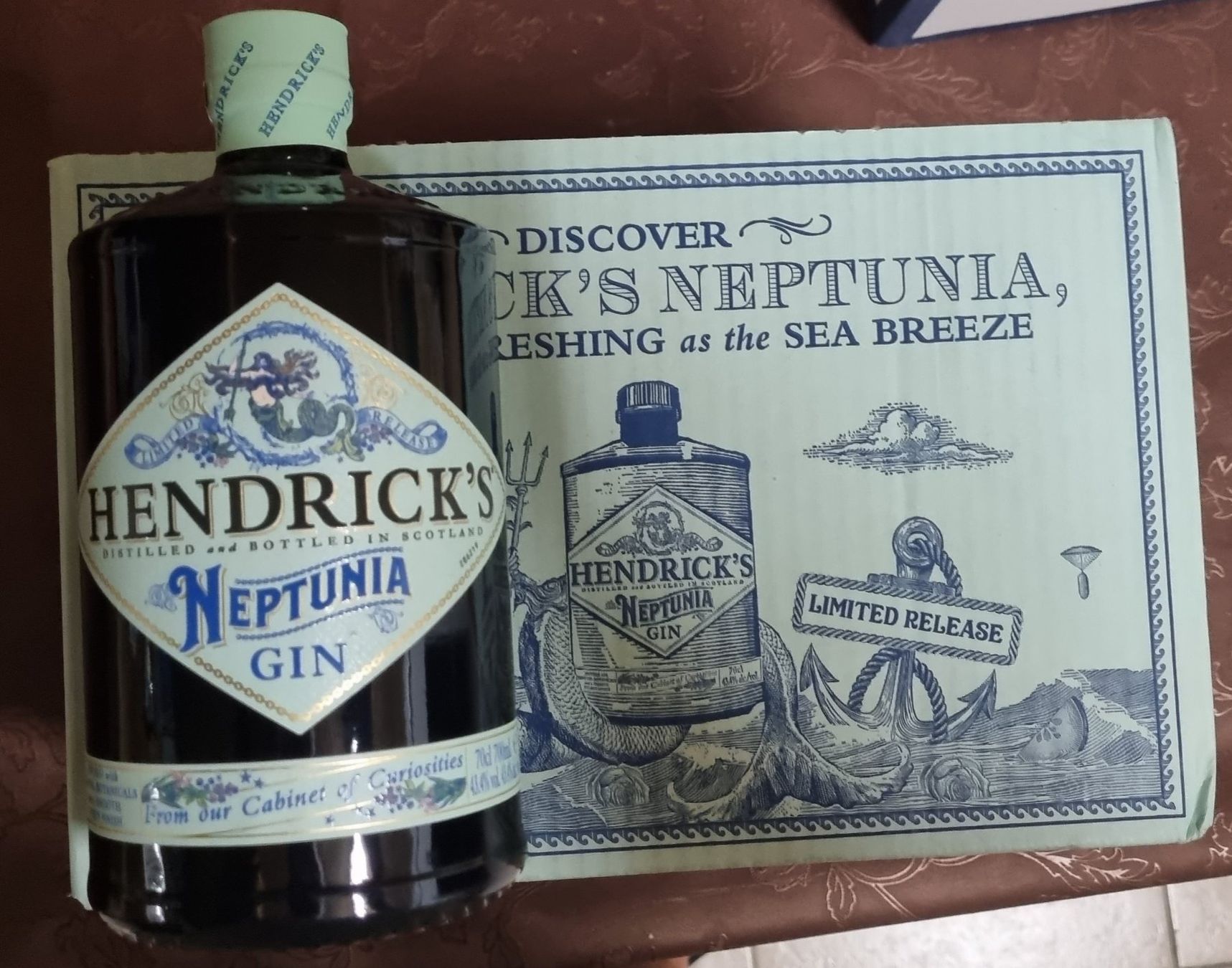 Bevande alcoliche: 6 FLASCHEHEN GIN NEPTUNIA AUS SCOTLAND – Nuovo (secondo la descrizione) da Schönenwerd venduto da 1952kv