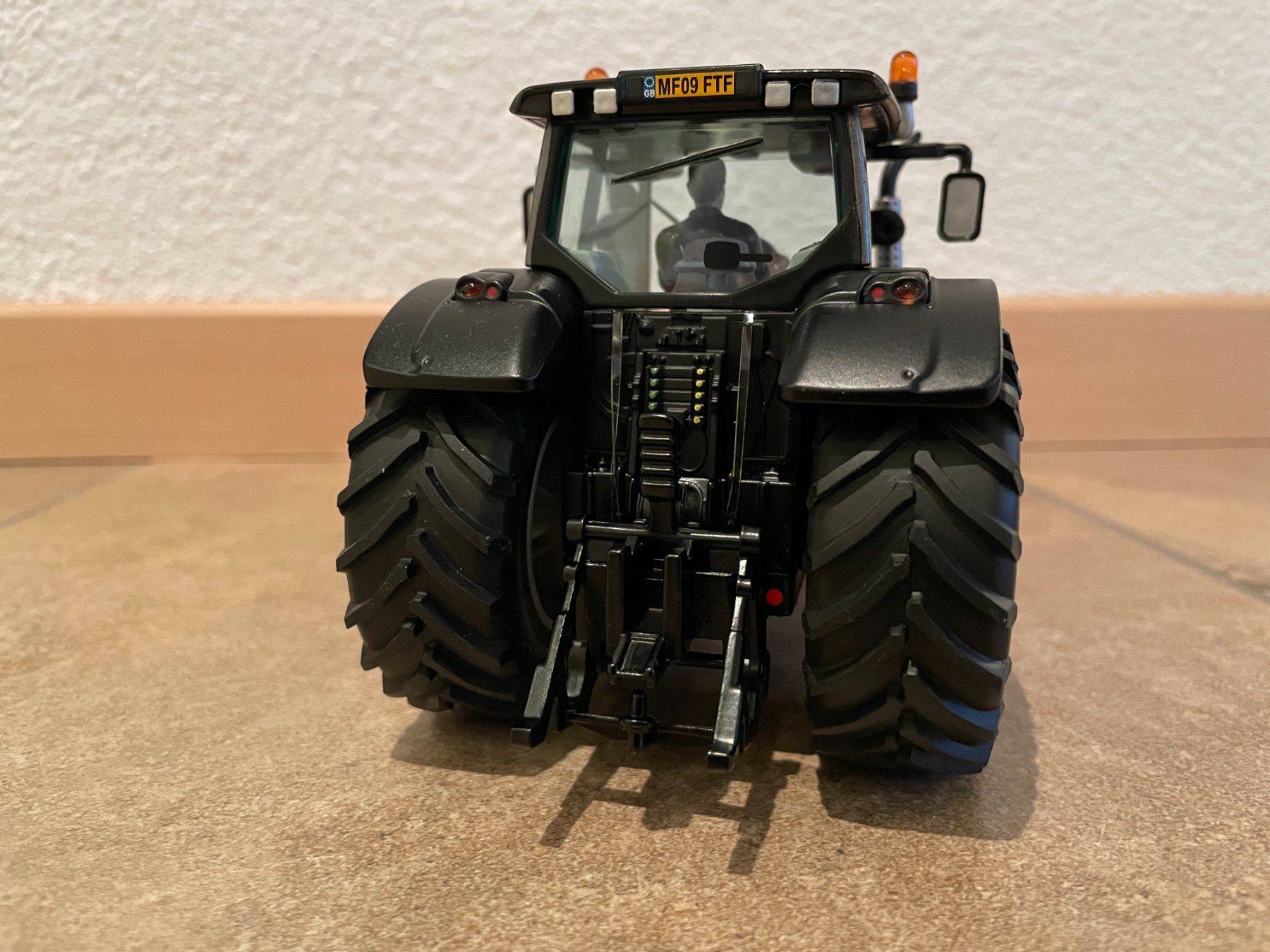 Valtra Tracteurs: SIKU Valtra T161 – Neuf avec emballage d'origine à Kreuzlingen par Stefan1150 3