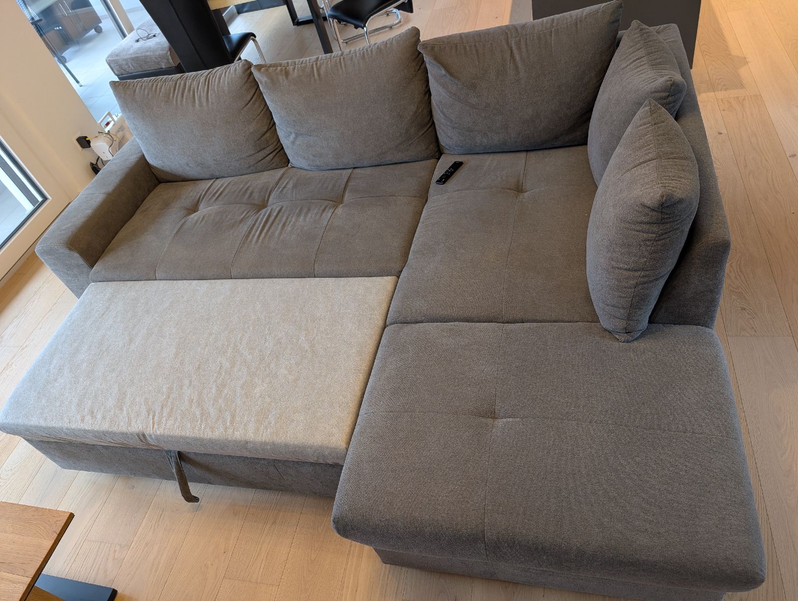 Sofas: 3 seater sofa-bed  – Gebraucht aus Buchs SG von are_c6wr 1
