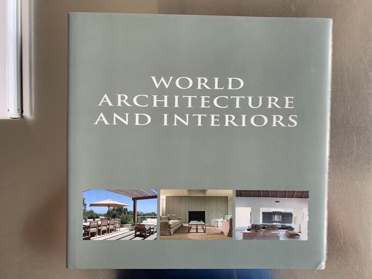 Libri: World Architecture and Interiors – Usato da Weesen venduto da Elmax1