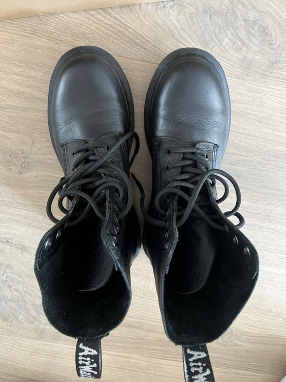 Dr martens black on sale 37