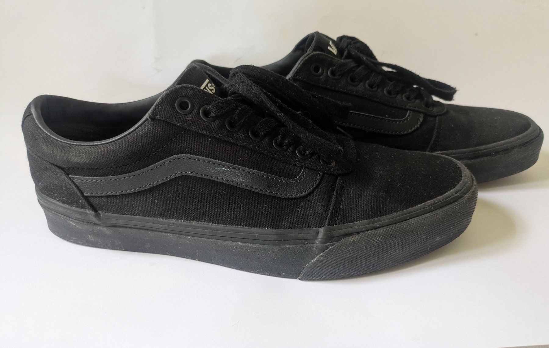 Vans Scarpe da uomo: Schwarze Vans, Grösse 43 – Usato da Dornach venduto da mkh_8yst 1