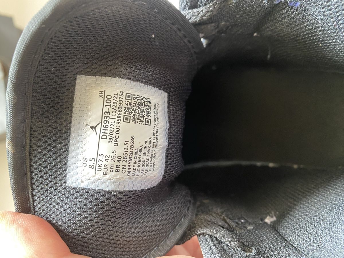 Nike Scarpe da uomo: Nike Air Jordan 1 mid – Usato da Genève venduto da Cicin 3