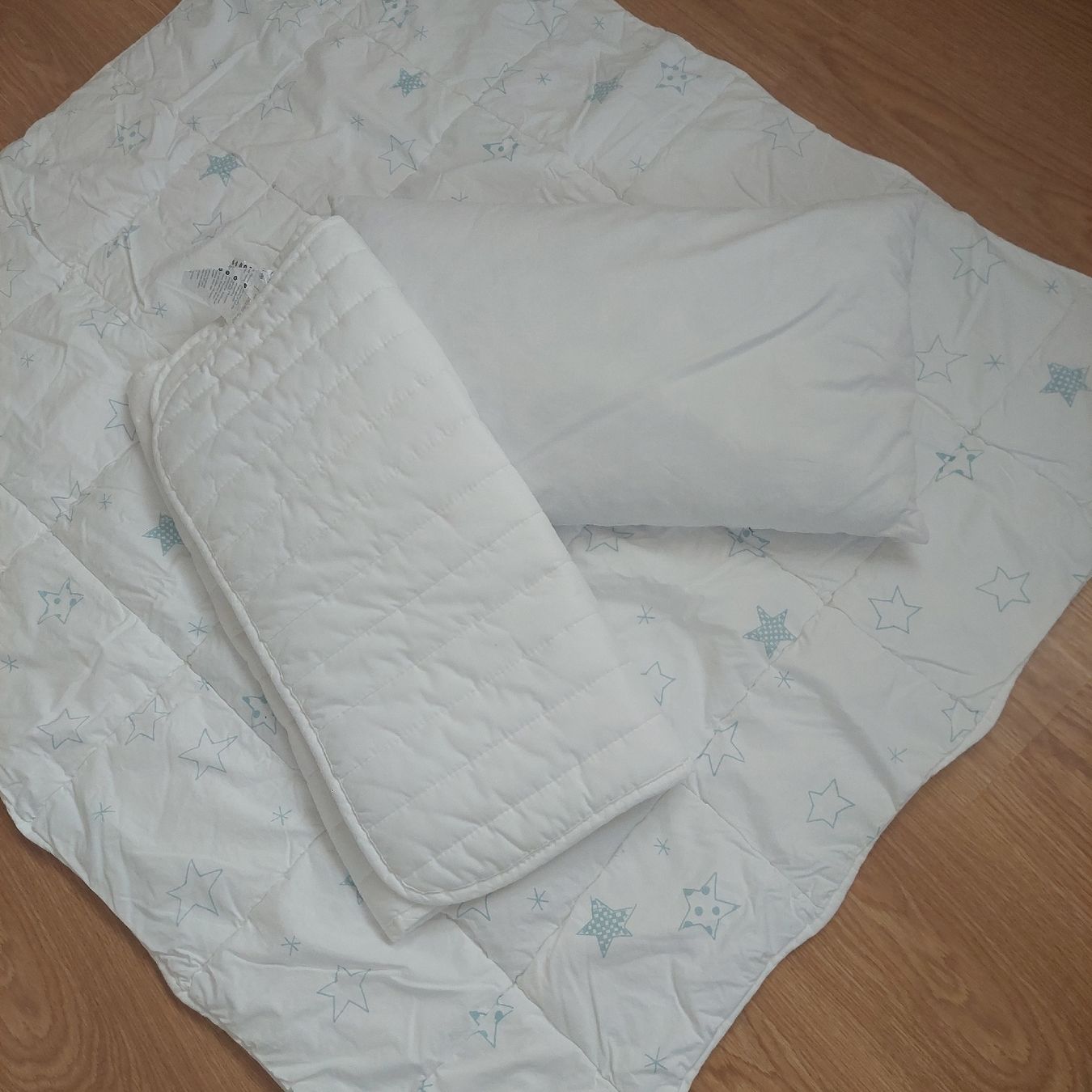 Decken: Couverture bébé, coussin, protection matelas, housse – Gebraucht aus Payerne von memich 1