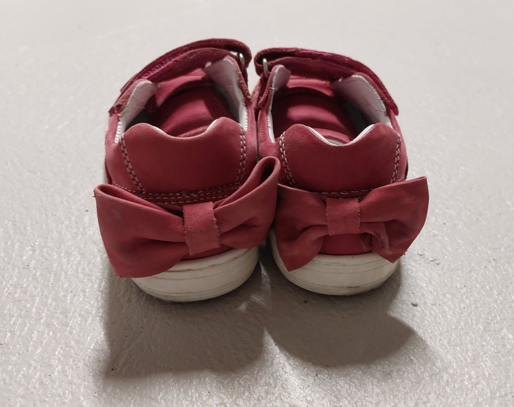 Schuhe für Mädchen: Lasocki Sneaker Grösse 25 – Gebraucht aus Hefenhofen von mar_pm5k 1