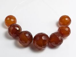 facettierte Karneol Perlen 20 bis 24mm, 7Stk