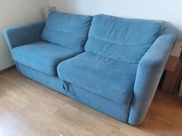 Gemütliches Schlafsofa in Petrol