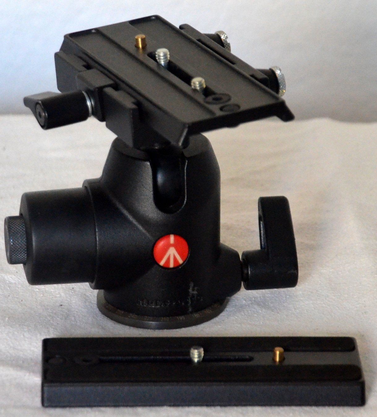 Manfrotto Sonstige Dekorationen & Accessoires: Manfrotto MN 468MGRC3 Stativ Kugelkopf / Rotule – Gebraucht aus Collonges von arashee 3