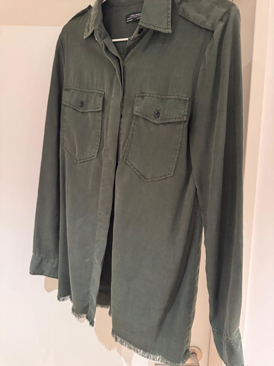 Zara Chemisiers: Zara Hemd Damen Gr. XS – D'occasion à Hinwil par YPMK61