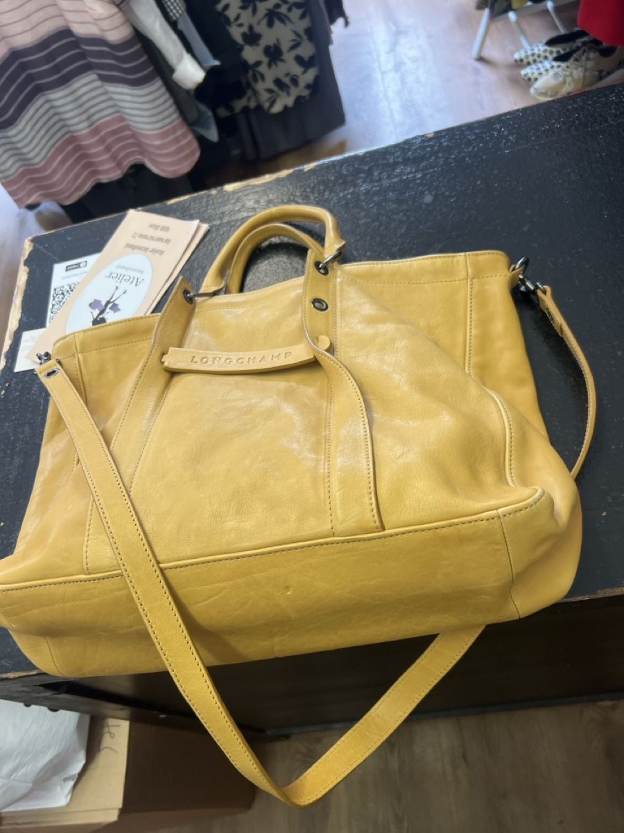 Longchamp Borse da donna: Longchamp Ledertasche Gelb Top Zustand  – Usato da Olten venduto da AtelierSecondhand23 2