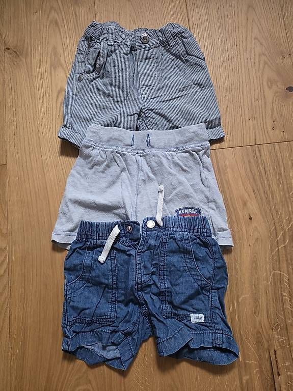 Kleiderpakete & -sets: Kurze Hosen Packet gr 80 – Gebraucht aus Eschenz von Carmenr93