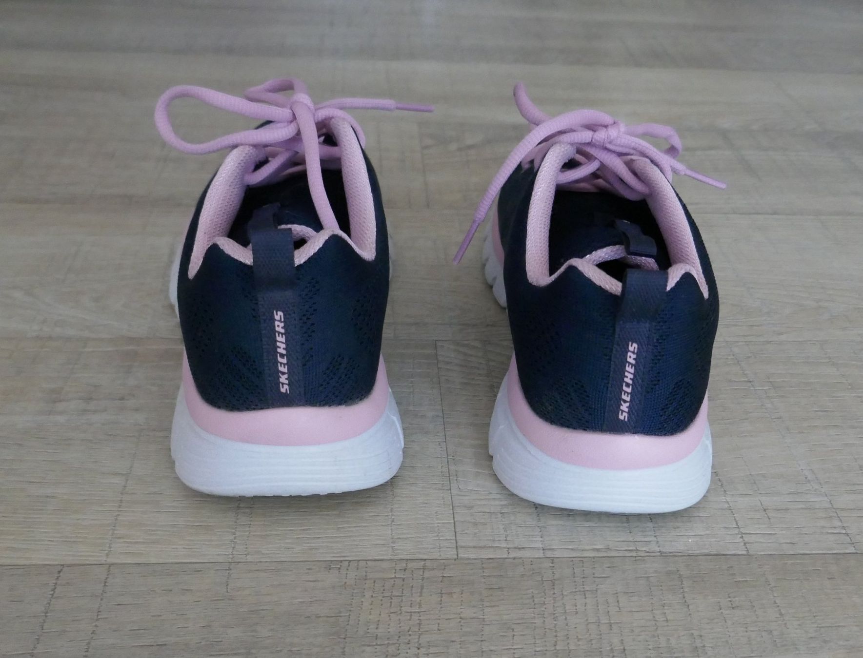 Skechers Scarpe da donna: Skechers Memory Foam Gr. 39, dunkelblau-rosa – Usato da Port venduto da uzuku 3