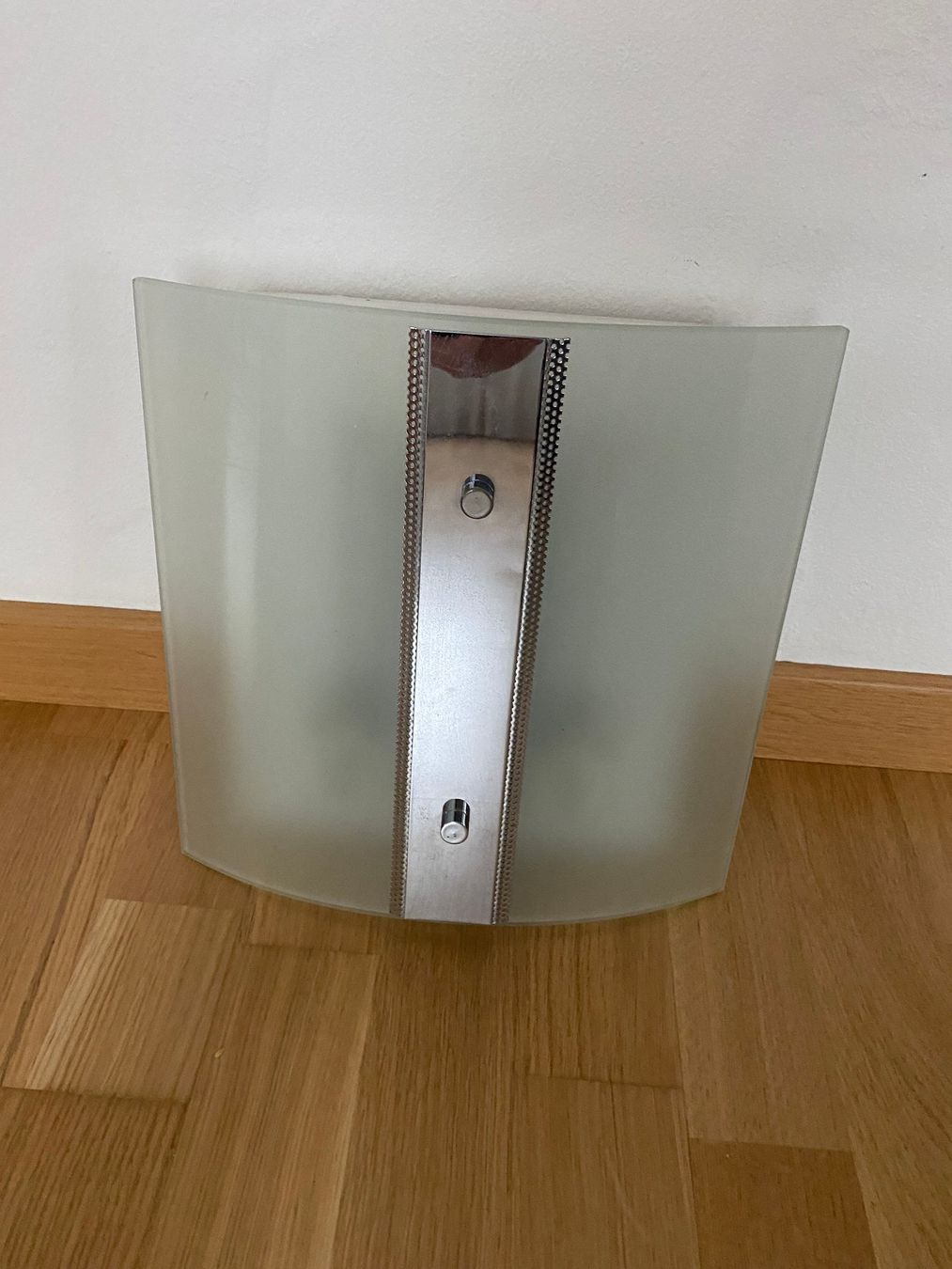 Lampade: Wandlampe mit Einschaltknopf – Usato da Gossau SG venduto da Gusho 1